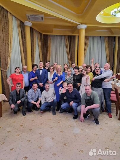 Ведущий/ая на праздник