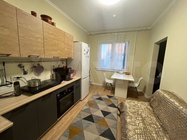 1-к. квартира, 48 м², 9/18 эт.