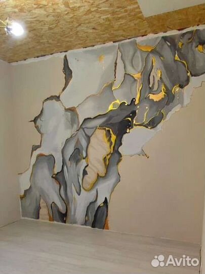 Роспись на стене золотом