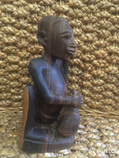 Статуэтка из эбенового дерева