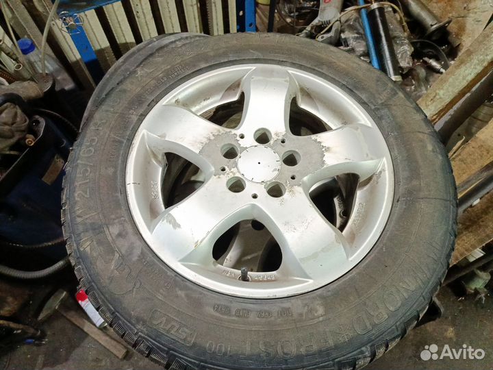 Колеса зимние 215/65 r16 с мерседеса w211