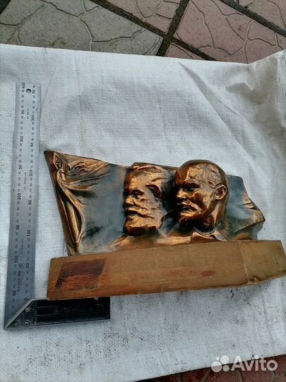 Скульптура барельеф Ленин Карл Маркс