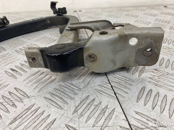 Б/У петля крышки багажника левый Kia Rio 3 UB D4FC