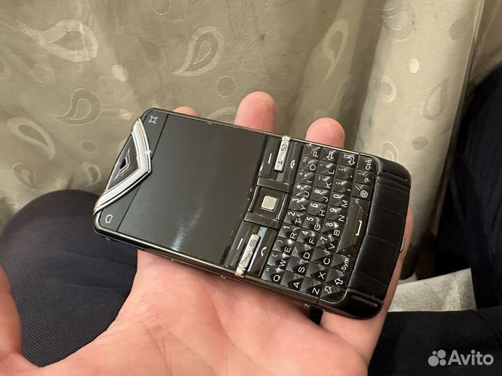Vertu constellation quest аллигатор идеал