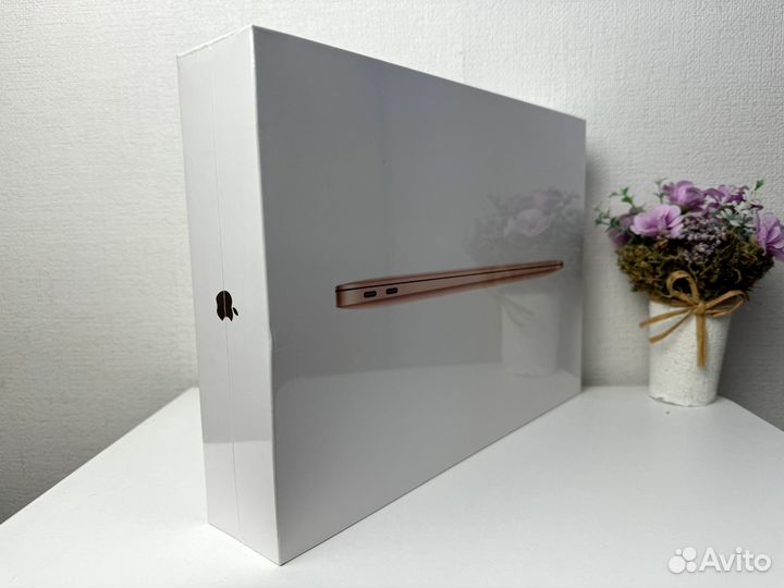MacBook Air M1 8/256 Gold
