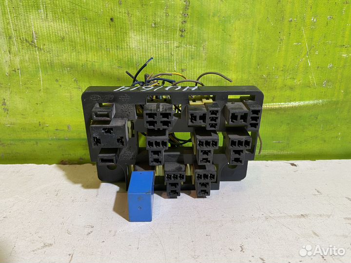 Блок предохранителей Hyundai Accent 9118825100
