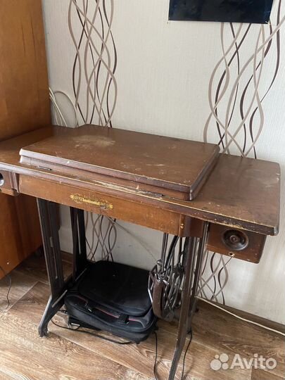 Швейная машинка