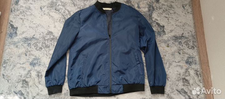 Куртки женские и мужская ветровка