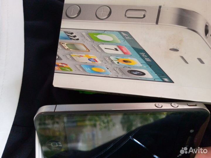 iPhone 4S, 16 ГБ