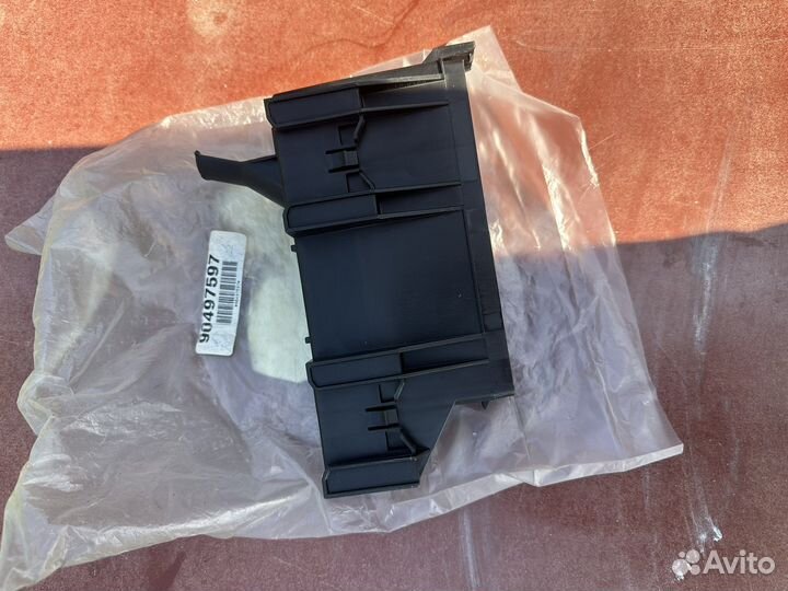 Корпус блока предохранителей Ниссан Тиана J31