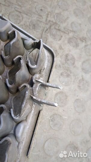 Решетка радиатора Nissan X-Trail (T30), 2003