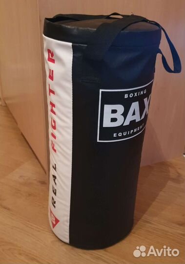 Боксерская груша, перчатки UFC L