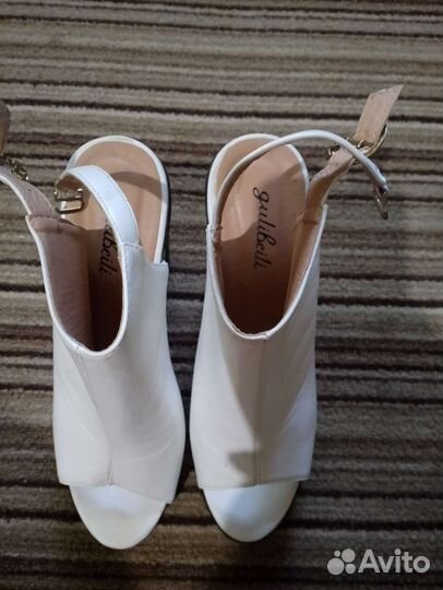 Босоножки женские 38 размер