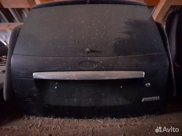 Крышка багажника priora универсал бу