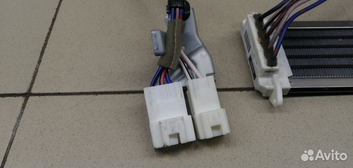 Радиатор отопителя электрический RAV 4 2006-2013