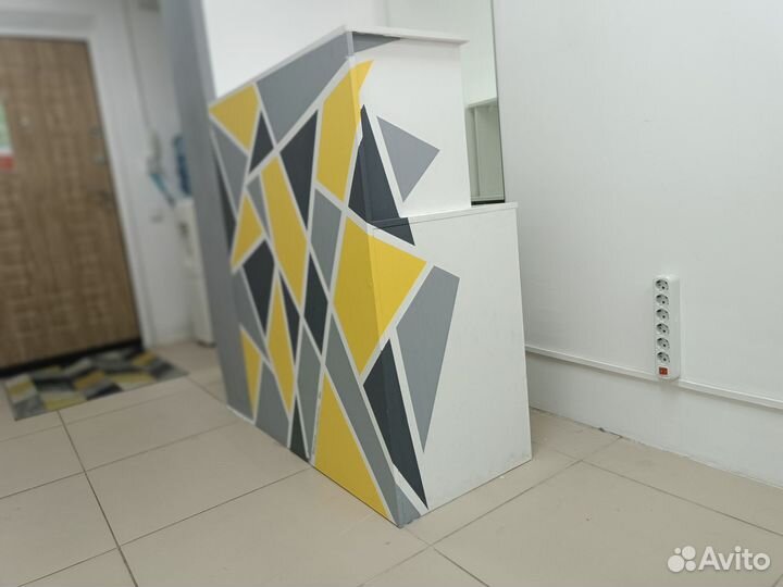 Стойка ресепшн бу