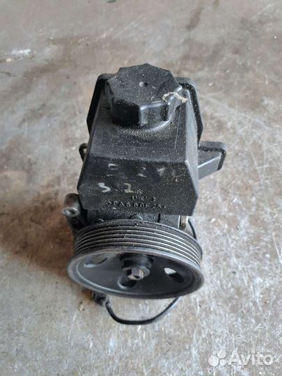 Насос гидроусилителя Mercedes W210