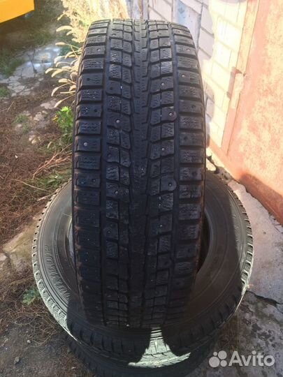 Dunlop SP Winter Ice 01 205/60 R16 92T