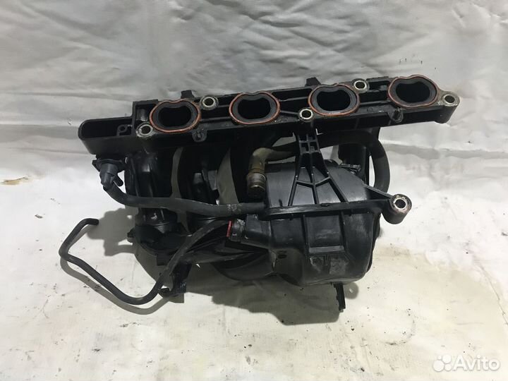 Коллектор впускной Ford Fusion