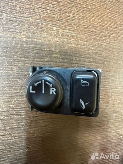 Блок управления зеркалами Nissan Qashqai J10 2010