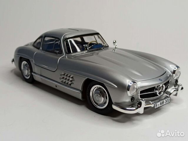 Mercedes 300 SL Coupe Gullwing 1:18 Schuco