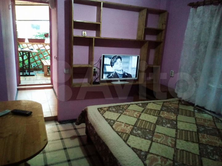 Дом 30 м² на участке 5 сот.