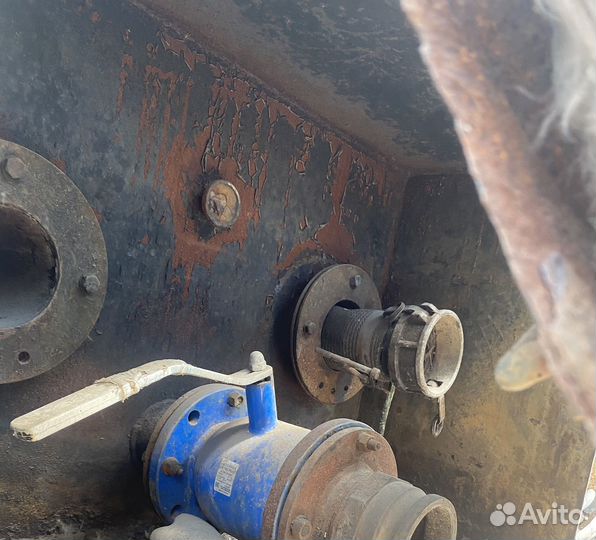 Полуприцеп химическая цистерна КАПРИ 96392, 2009