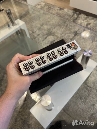 Внешняя аудиокарта Traktor Audio 10