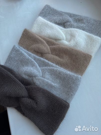 Повязка на голову вязаная