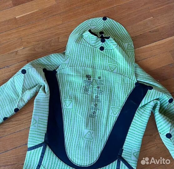 Гидрокостюм