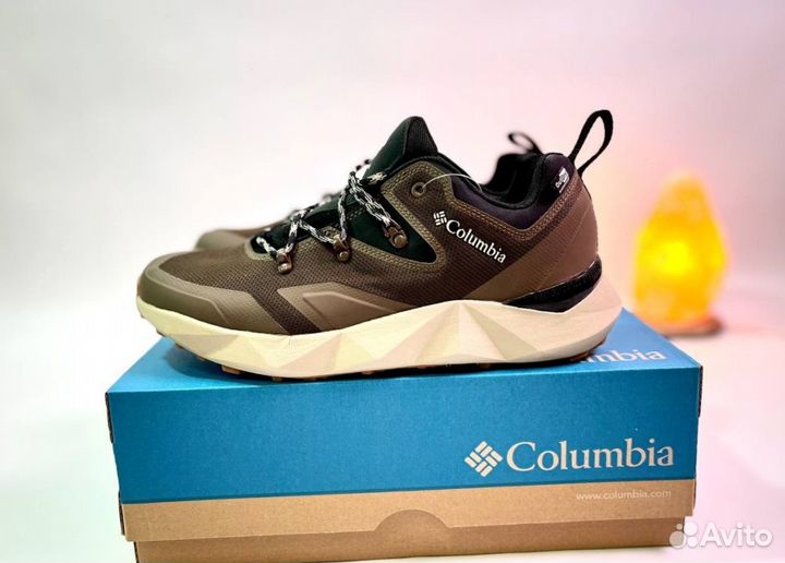 Кроссовки Columbia современные