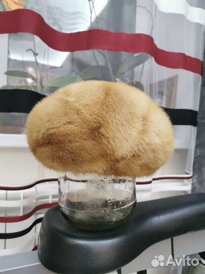 Берет женский норковый