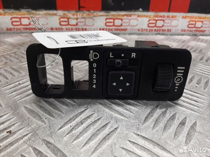 Кнопка (выключатель) Mitsubishi Carisma рест. 2002