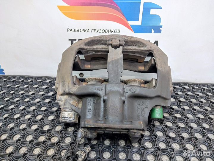 Суппорт передний левый