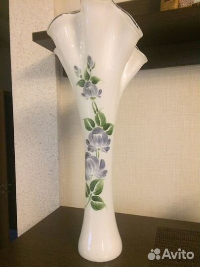 Ваза для цветов и кувшин