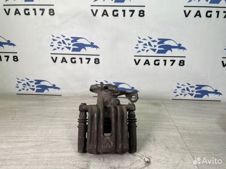 Суппорт задний левый Audi A4 B7 BRB 1.9 TDI 2007