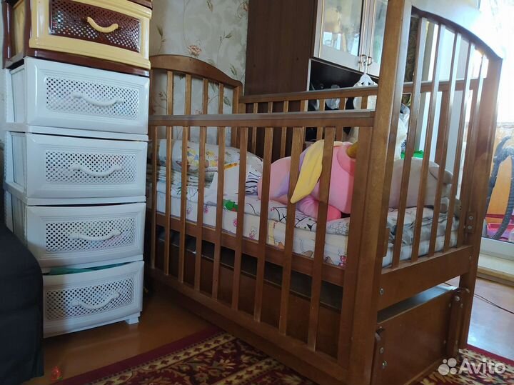 Пакетом качели, кроватка, ванночка, и т.д