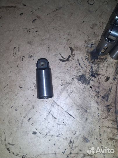 Толкатель клапана DAF XF 105 2009 1645642