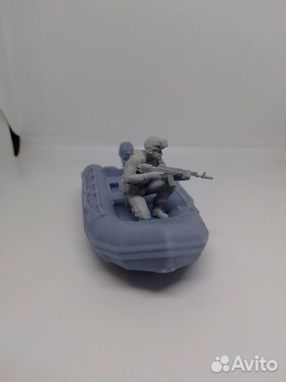 Надувная лодка Zodiac Mk2 мотор Ямаха Ф15 1:43