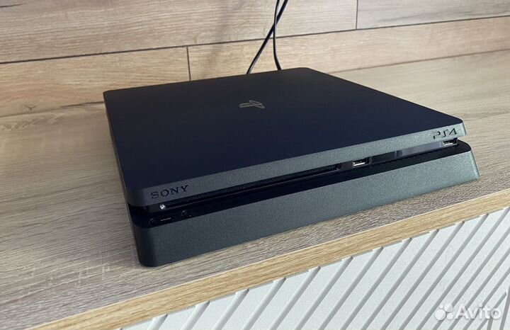 Прошитая 9.0 Sony PS4 Slim с коробкой (3 ревизия)