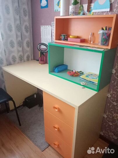 Кровать чердак со столом бу