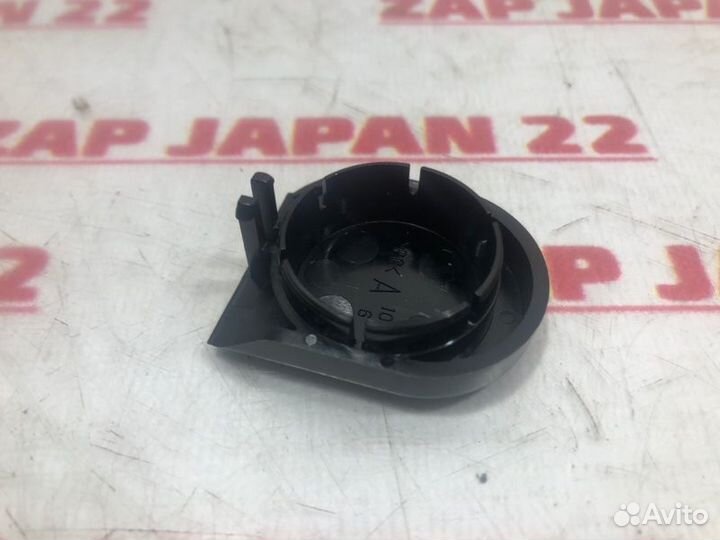 Заглушка дворника передняя Mitsubishi Outlander GF