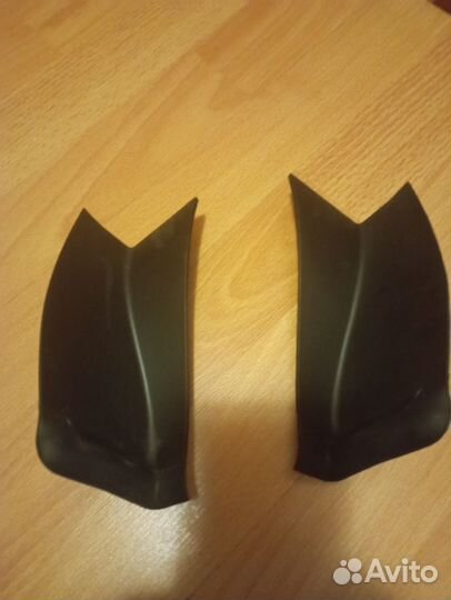 Накладка фонаря левая и правая Citroen C4 седан