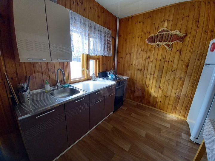 Комната 15 м² в 6-к., 2/2 эт.