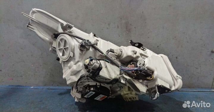 Фара ксенон левая Infiniti G V36