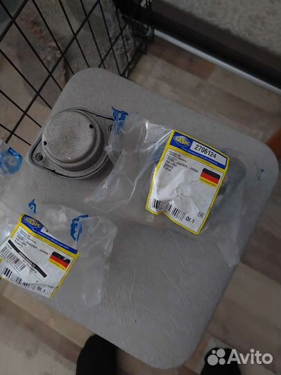 Подушка кпп audi a6 c5 2.8 193 л.с 2000г