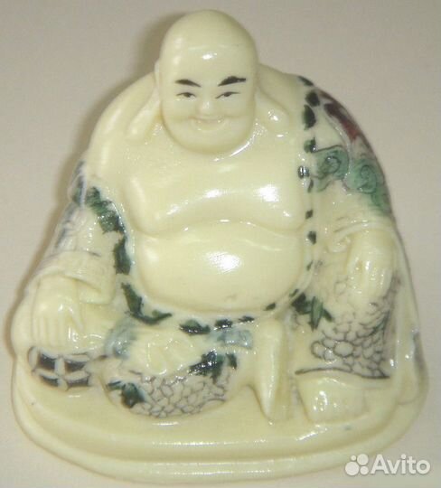 Статуэтки Будды в ассортименте