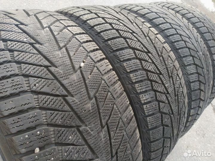 Hankook Winter I'Cept IZ2 225/45 R17