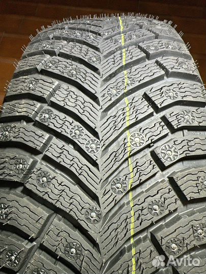 Michelin X-Ice North 4 SUV 235/55 R18 104T