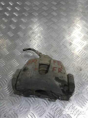 Суппорт тормозной передний правый Ford Focus 2